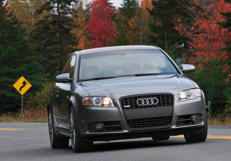  Audi A4 2.0T S-Line Sedan (B7, 8E) 2004 года  (NA) (фото 4 из 7)